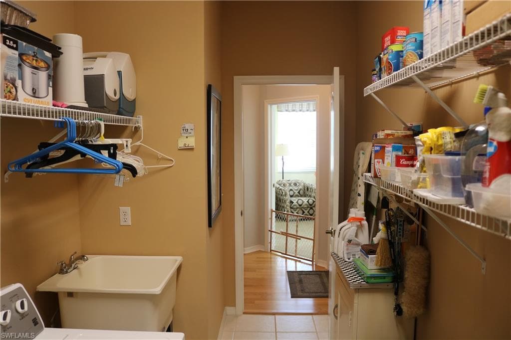 9336 Lake Abby LN-16