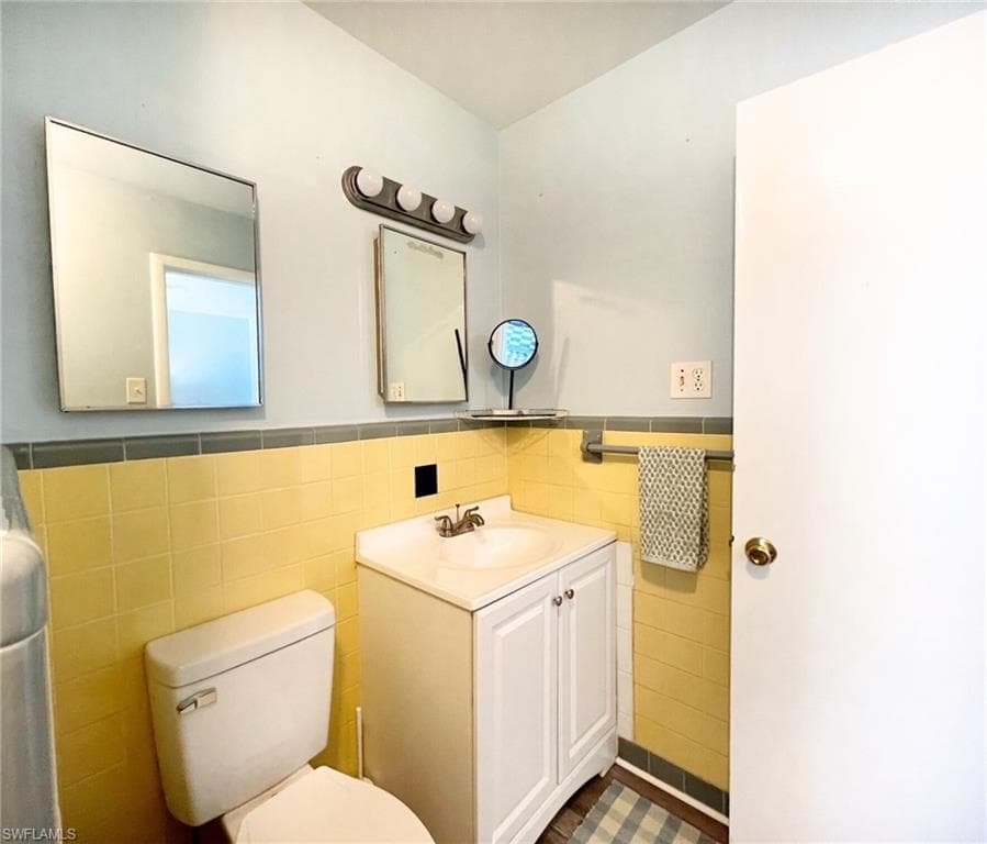 226 Connecticut ST, FORT MYERS BEACH FL 33931-9