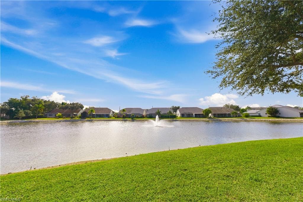 6222 Shadowood CIR, NAPLES FL 34112-26