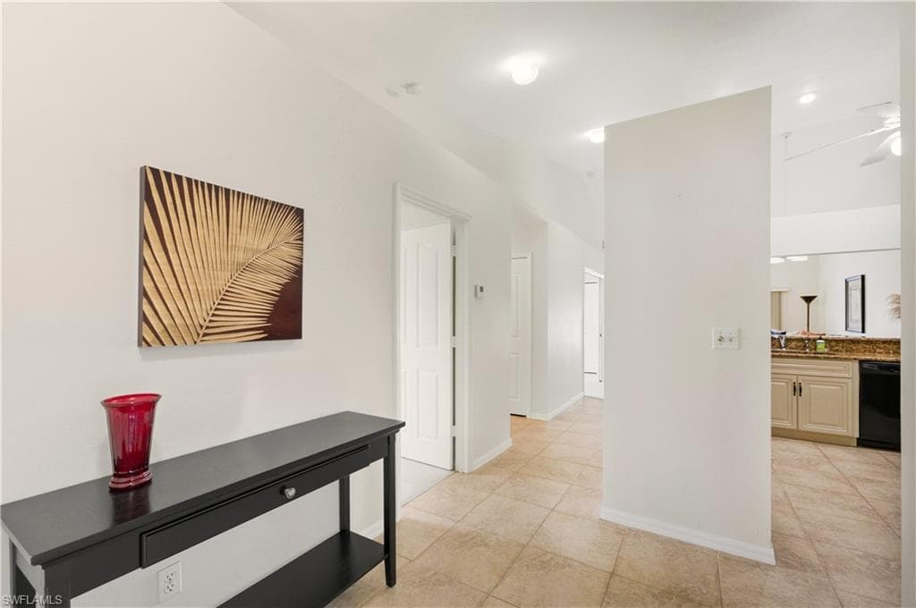 6222 Shadowood CIR, NAPLES FL 34112-4