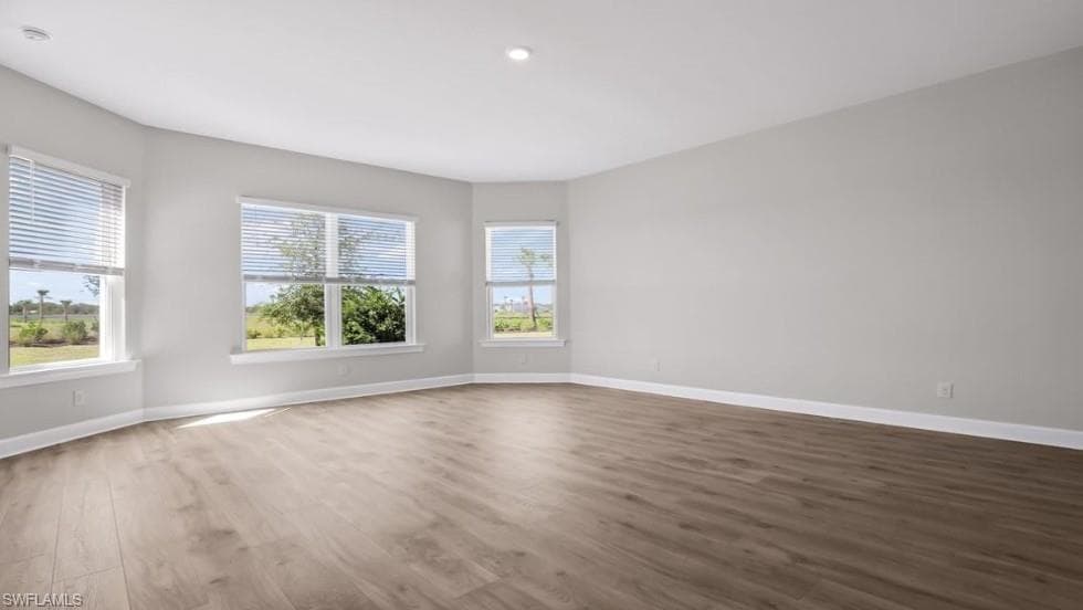 26909 Victoria PL-4