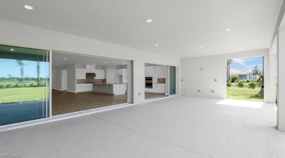 26909 Victoria PL-19