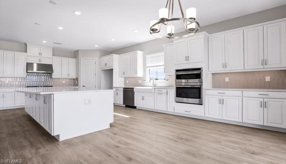 26909 Victoria PL-9