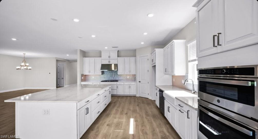 26909 Victoria PL-14