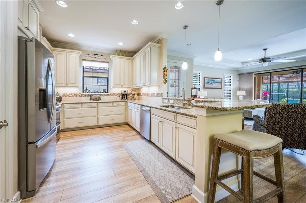 8332 Lucello TER N, NAPLES FL 34114-14