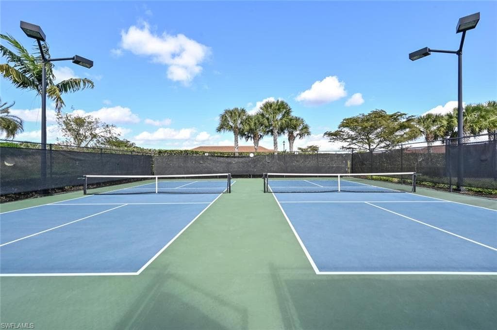 8332 Lucello TER N, NAPLES FL 34114-35