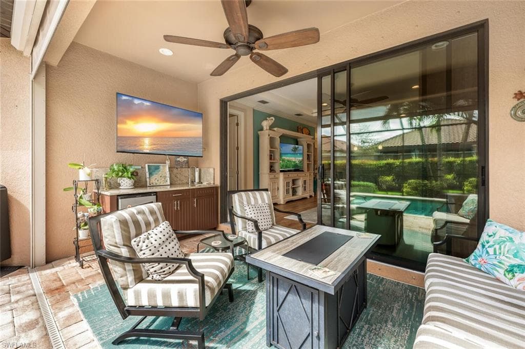 8332 Lucello TER N, NAPLES FL 34114-26