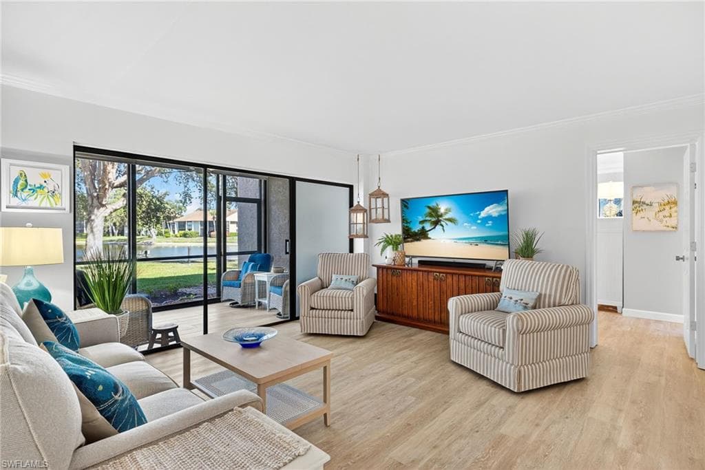 521 Lake Louise CT # 103, NAPLES FL 34110-6