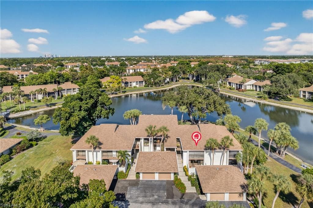 521 Lake Louise CT # 103, NAPLES FL 34110-2
