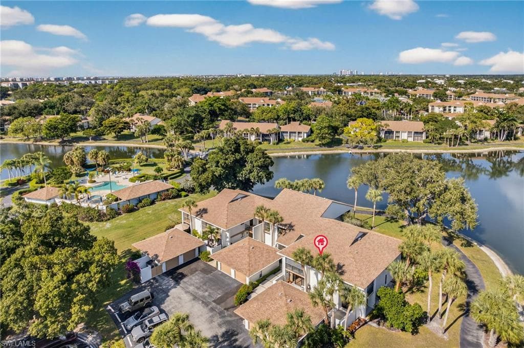 521 Lake Louise CT # 103, NAPLES FL 34110-36