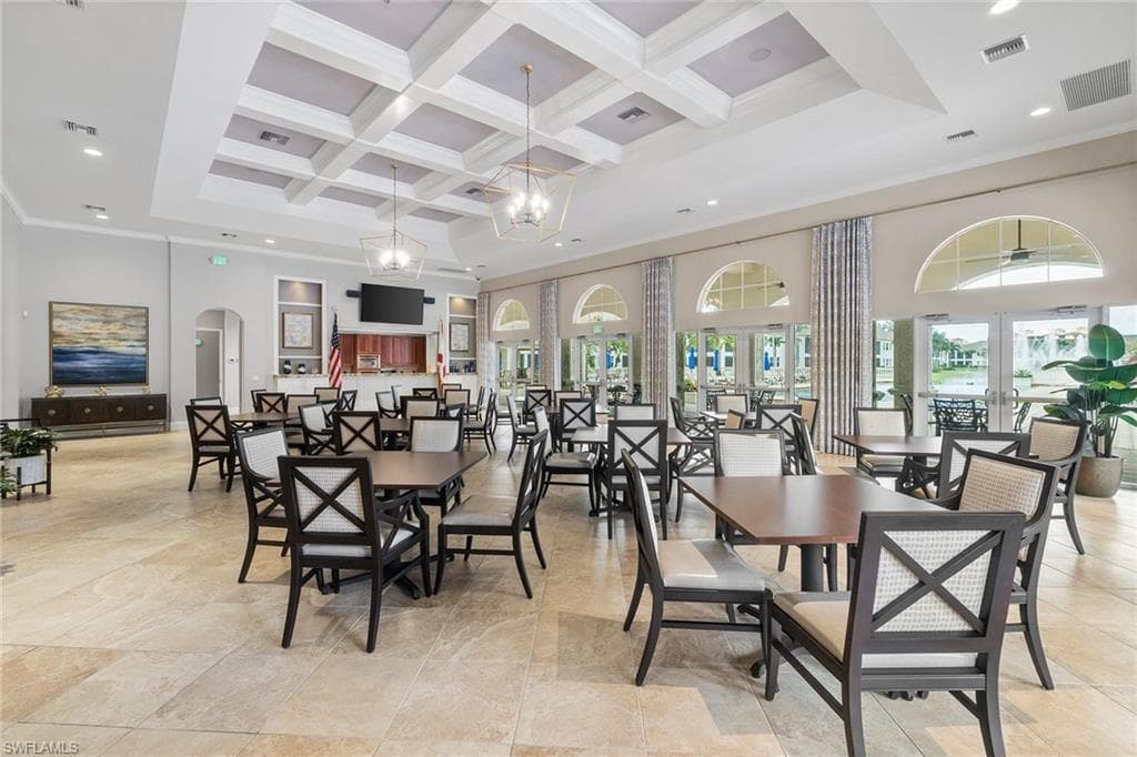 583 Avellino Isles CIR # 202, NAPLES FL 34119-27