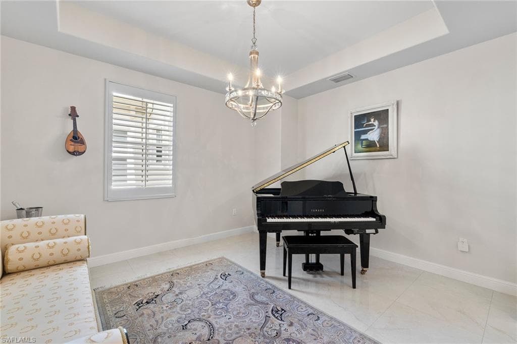 583 Avellino Isles CIR # 202, NAPLES FL 34119-13