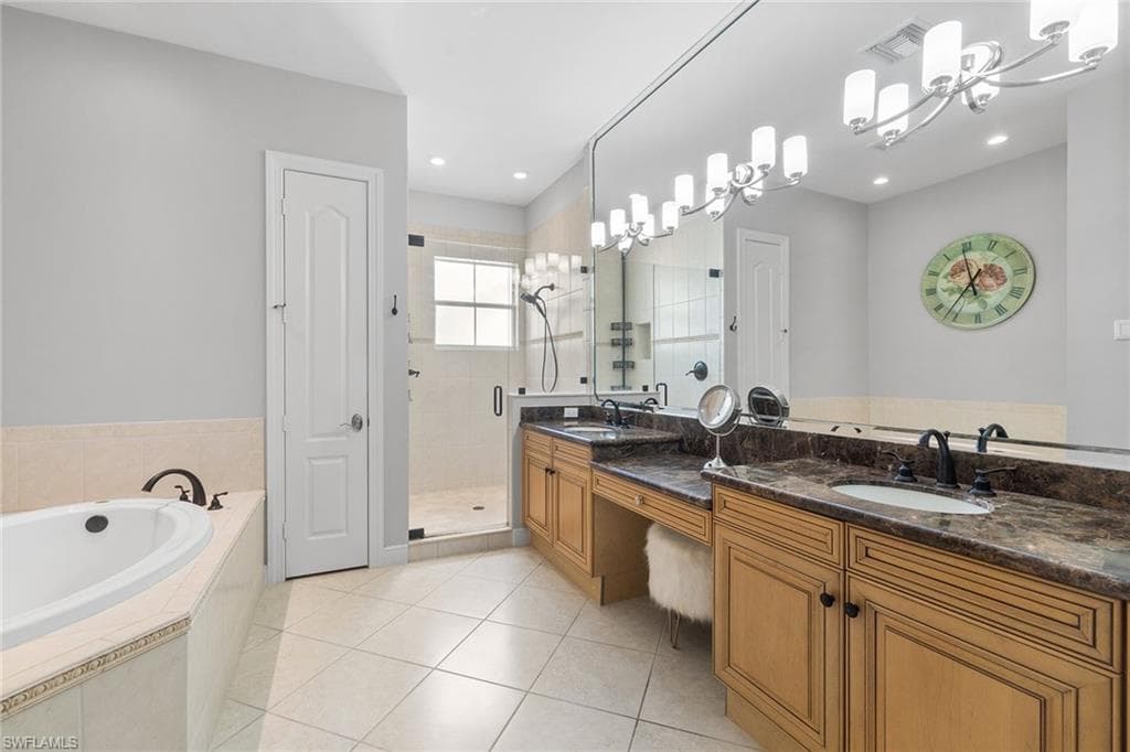583 Avellino Isles CIR # 202, NAPLES FL 34119-17