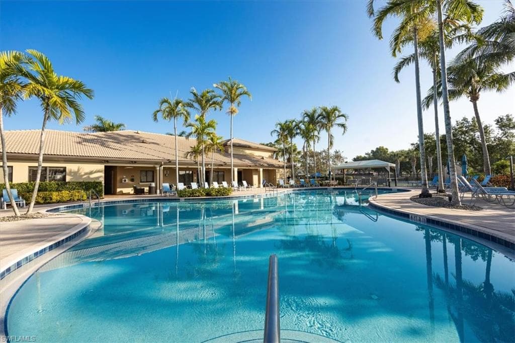 6502 Monterey PT # 202, NAPLES FL 34105-45