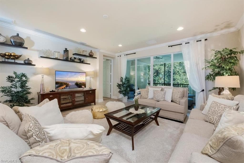 6502 Monterey PT # 202, NAPLES FL 34105-6