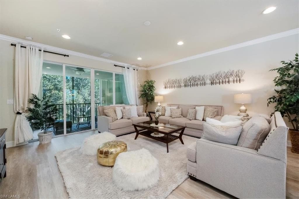 6502 Monterey PT # 202, NAPLES FL 34105-7