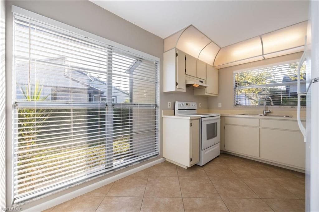 10623 Arlingford BLVD, LEHIGH ACRES FL 33936-8