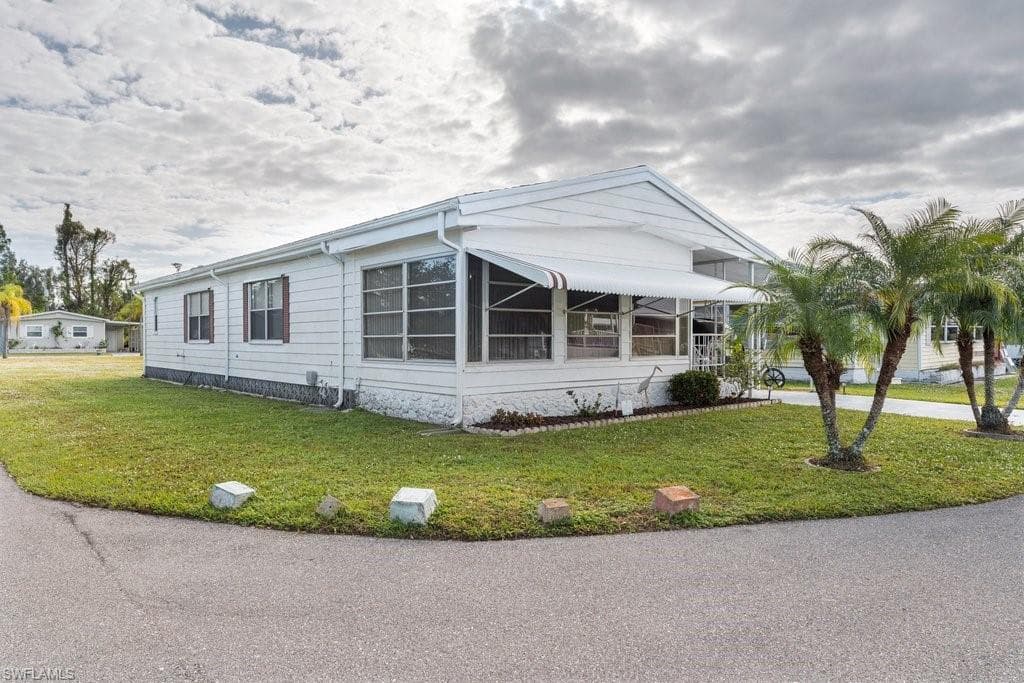 2798 Teakwood BLVD, NORTH FORT MYERS FL 33917-18