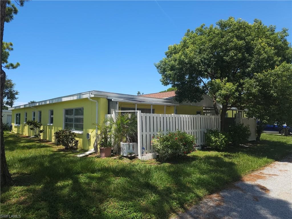3538 Silver Pine CT # 87, SARASOTA FL 34231-25