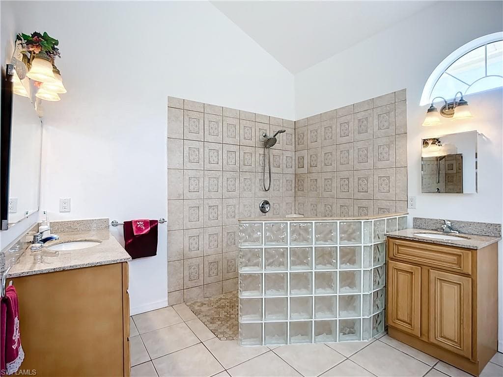 4353 Hidden River RD, SARASOTA FL 34240-26