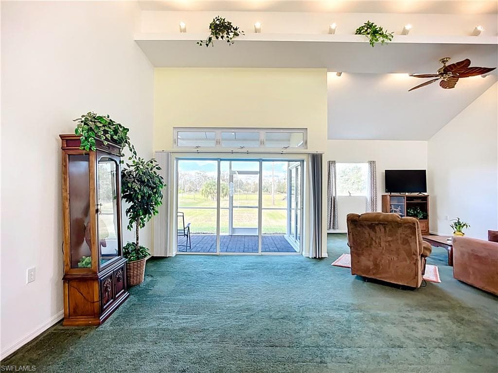 4353 Hidden River RD, SARASOTA FL 34240-15