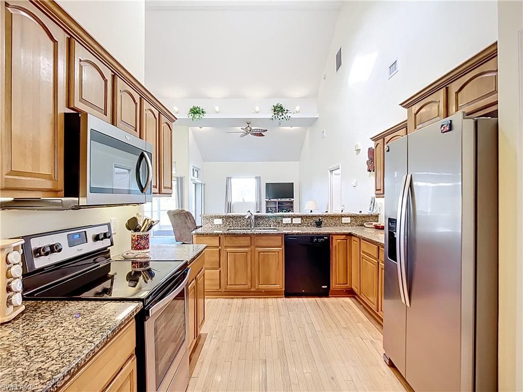 4353 Hidden River RD, SARASOTA FL 34240-9