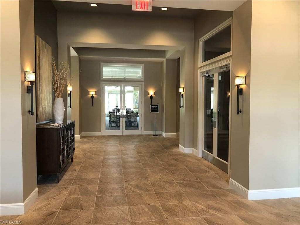 5770 Trailwinds DR # 211, FORT MYERS FL 33907-31