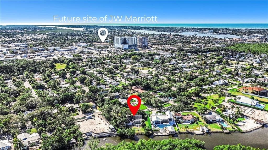 2347 Harbor RD, NAPLES FL 34104-2