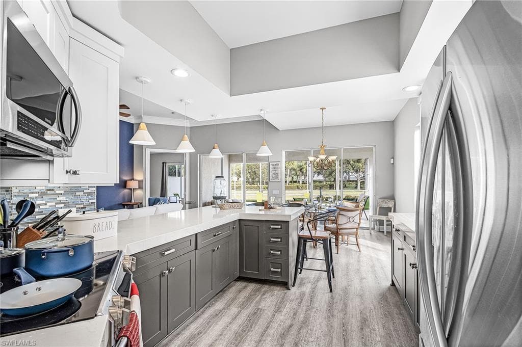 7549 Garibaldi CT, NAPLES FL 34114-8
