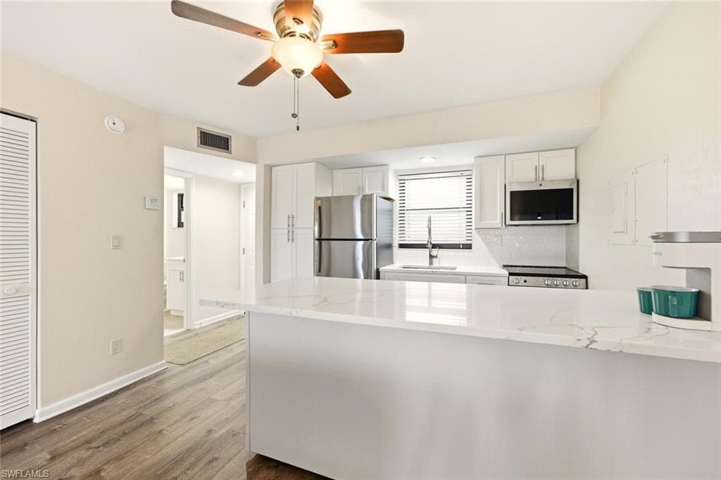 1012 Anglers CV # D304, MARCO ISLAND FL 34145-4