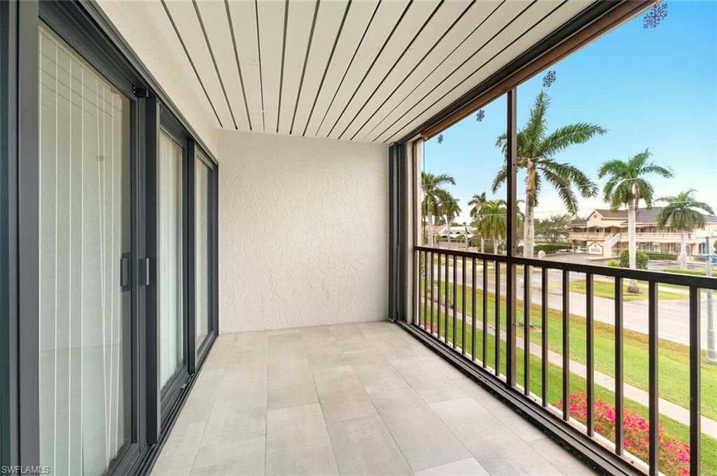 1012 Anglers CV # D304, MARCO ISLAND FL 34145-13