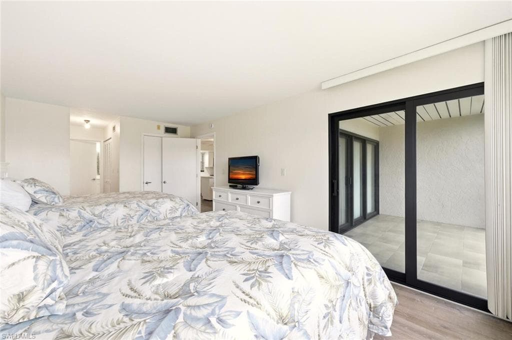 1012 Anglers CV # D304, MARCO ISLAND FL 34145-14