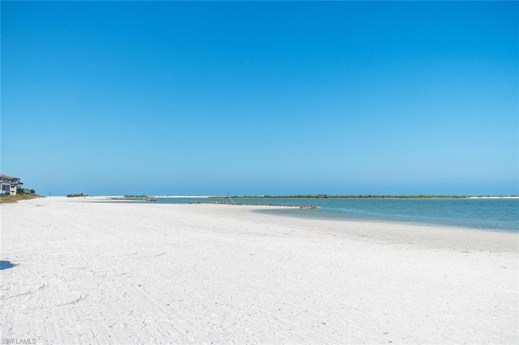 1012 Anglers CV # D304, MARCO ISLAND FL 34145-24