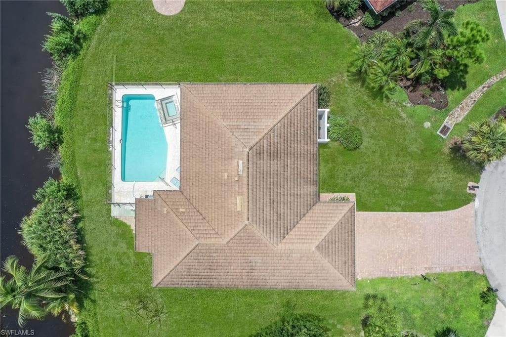 27164 Edenbridge CT, BONITA SPRINGS FL 34135-6