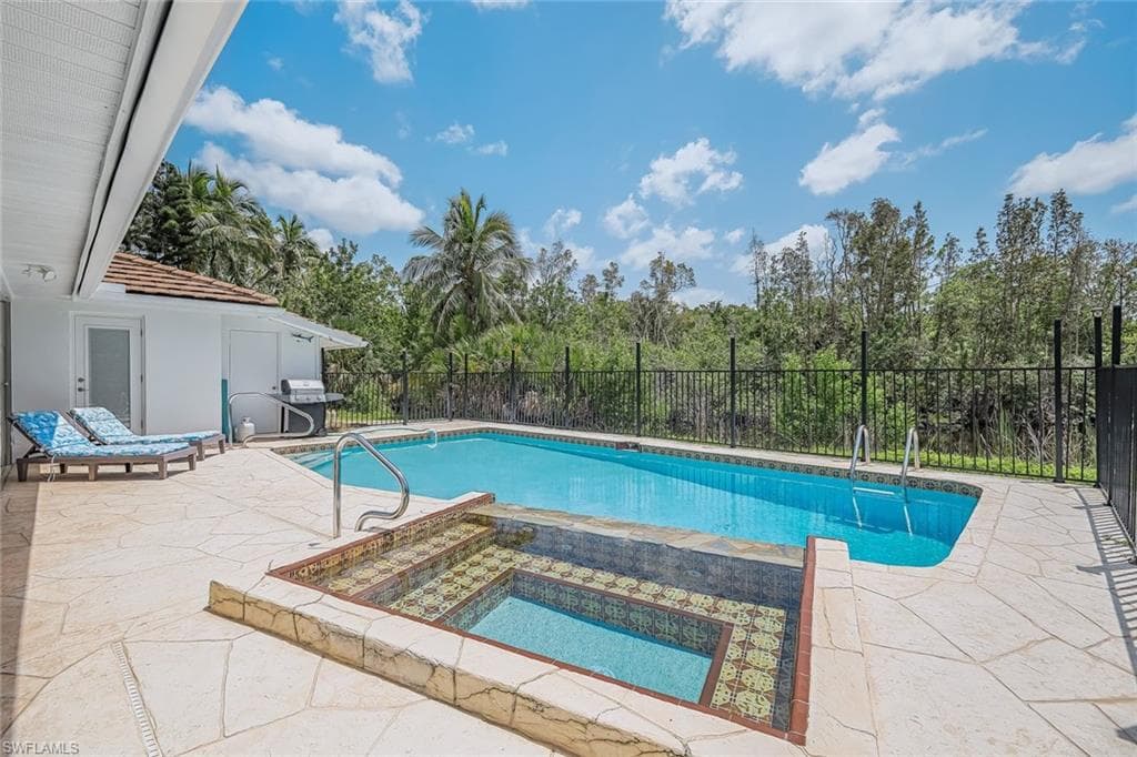 27164 Edenbridge CT, BONITA SPRINGS FL 34135-9