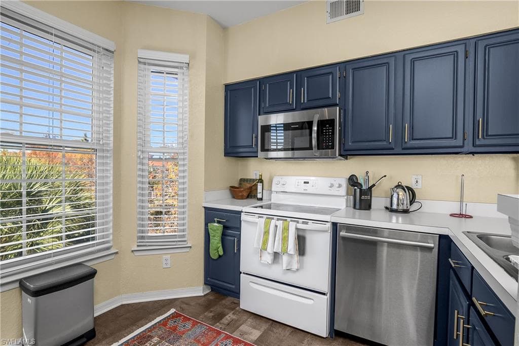 23500 Walden Center DR # 303, ESTERO FL 34134-12
