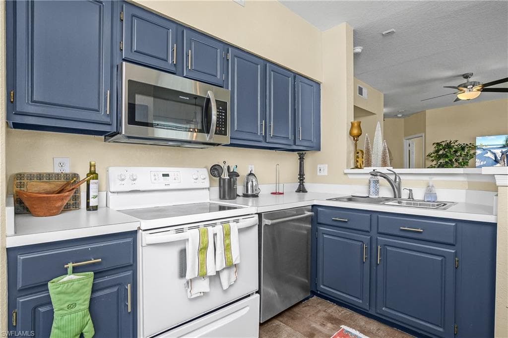 23500 Walden Center DR # 303, ESTERO FL 34134-13