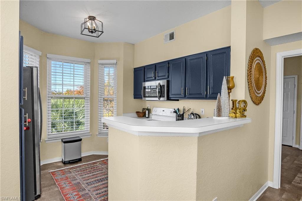 23500 Walden Center DR # 303, ESTERO FL 34134-10