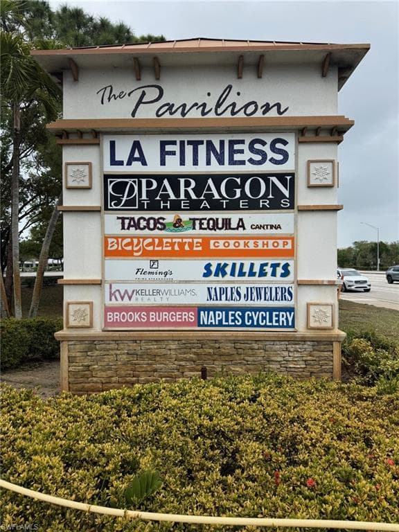 834 Gulf Pavilion DR # 204, NAPLES FL 34108-35