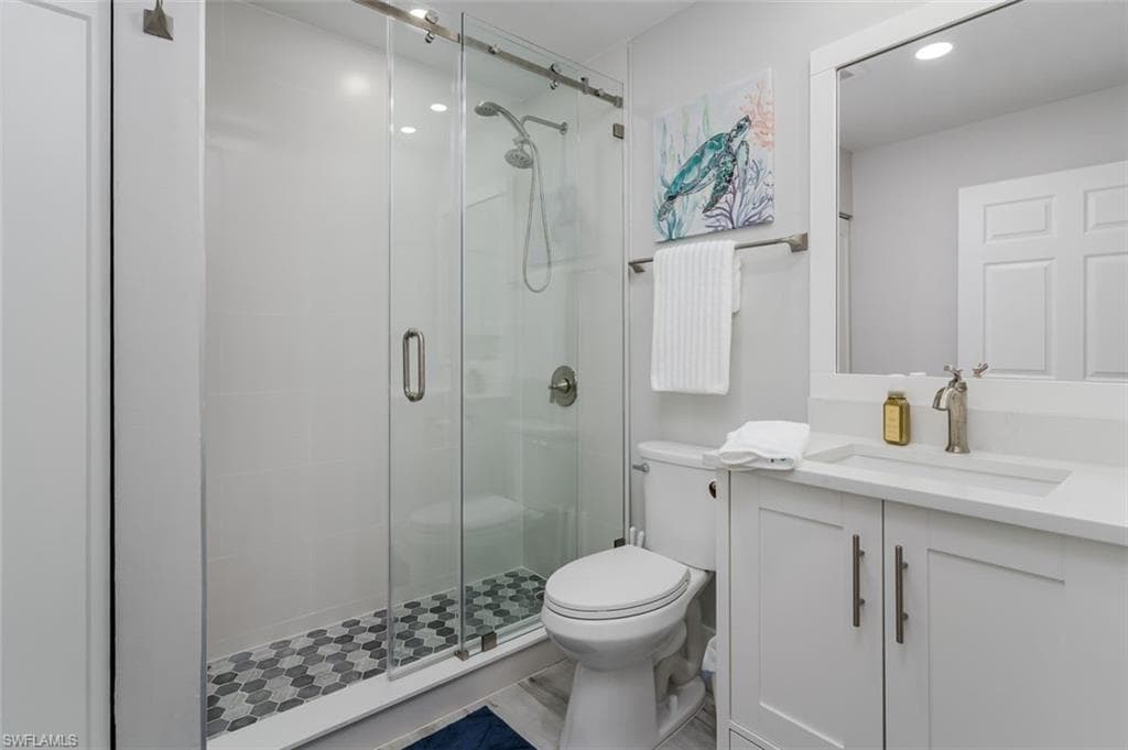 834 Gulf Pavilion DR # 204, NAPLES FL 34108-24