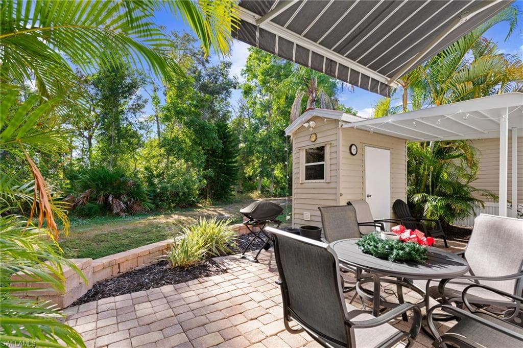 8528 Pepperwood DR, ESTERO FL 33928-21