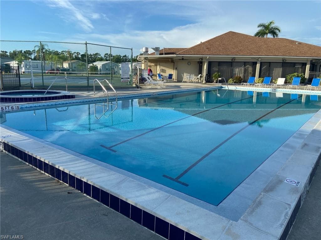 8528 Pepperwood DR, ESTERO FL 33928-30