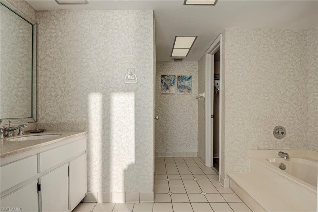 17080 Harbour Point DR # 1116, FORT MYERS FL 33908-19