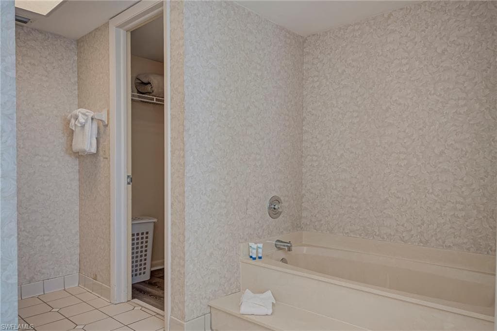 17080 Harbour Point DR # 614, FORT MYERS FL 33908-19