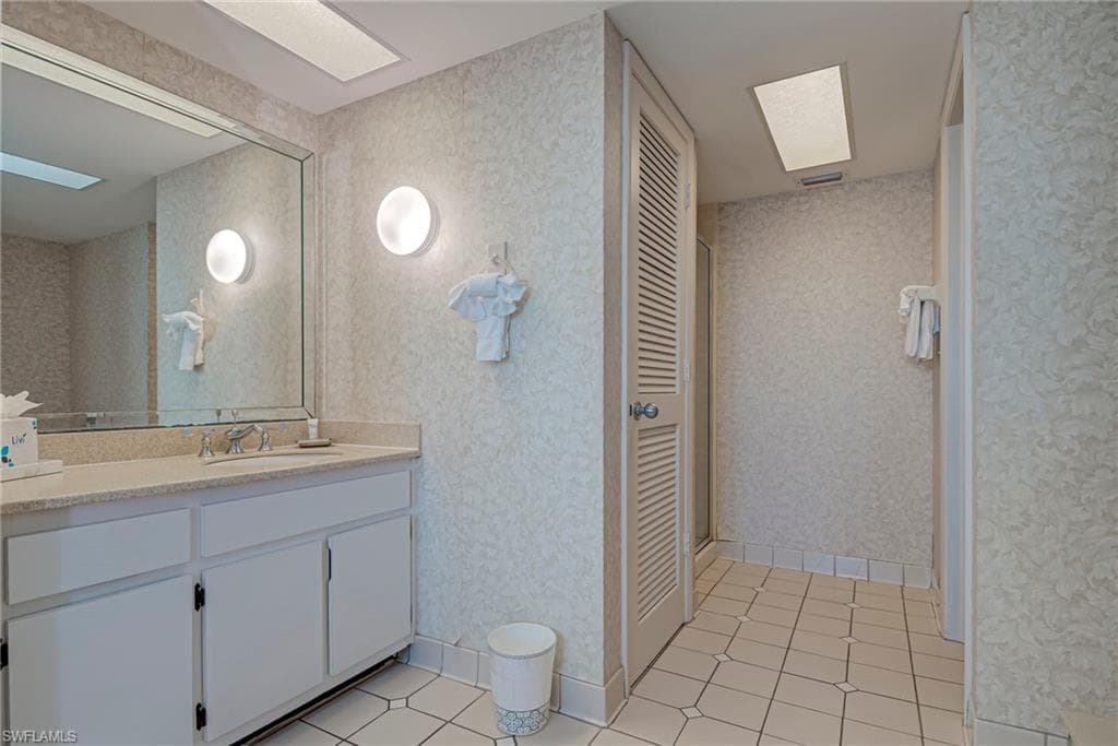 17080 Harbour Point DR # 614, FORT MYERS FL 33908-18