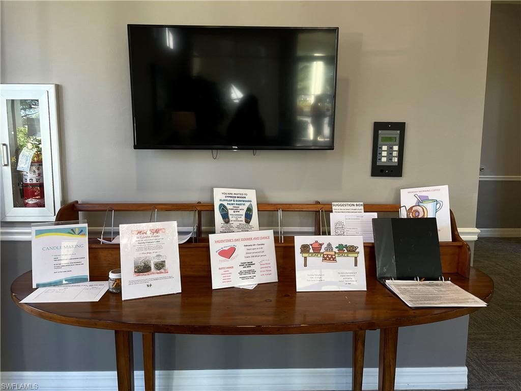 10313 Nightwood DR, FORT MYERS FL 33905-23