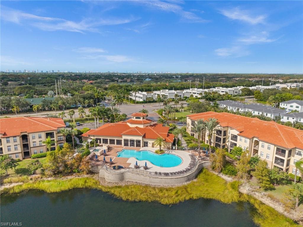 12930 Positano CIR # 307, NAPLES FL 34105-1