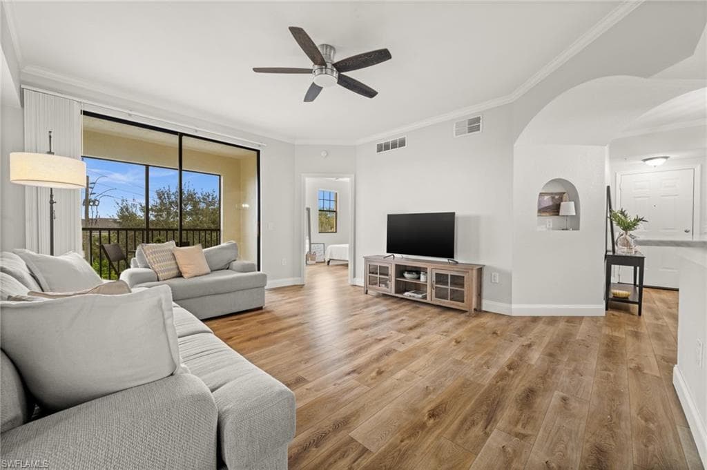 12930 Positano CIR # 307, NAPLES FL 34105-6