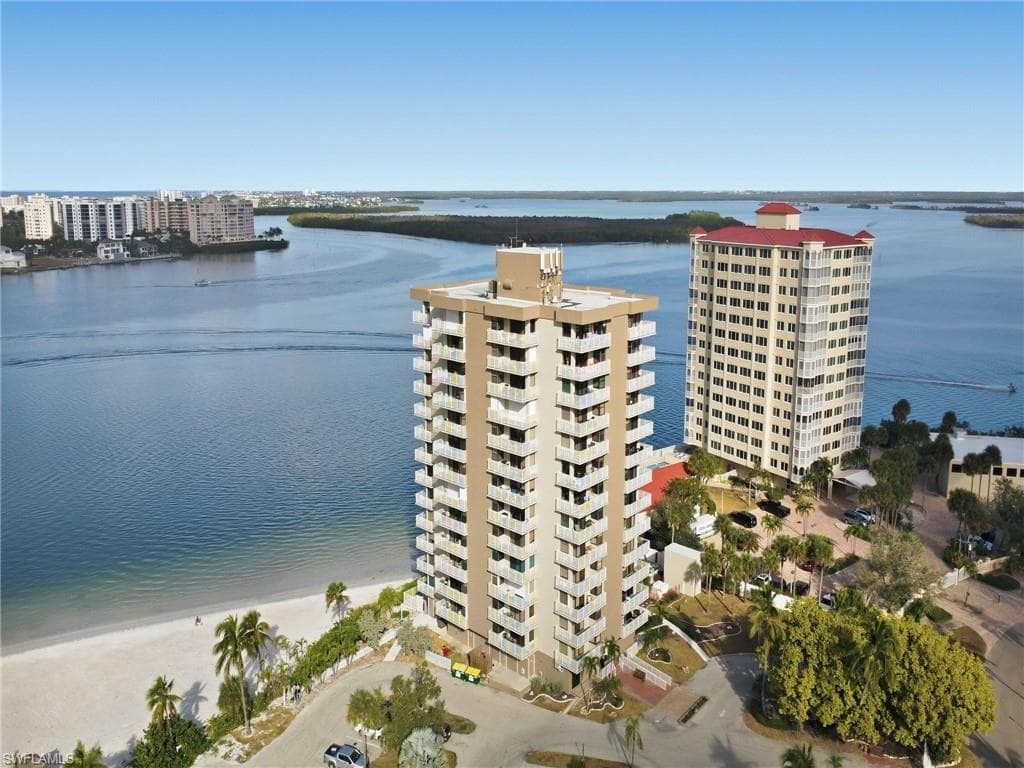 8701 Estero BLVD # 201, BONITA SPRINGS FL 33931-26