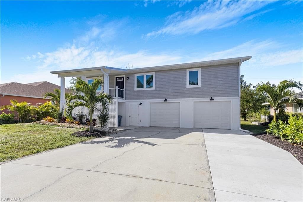 10697 Holly RD, BOKEELIA FL 33922-8